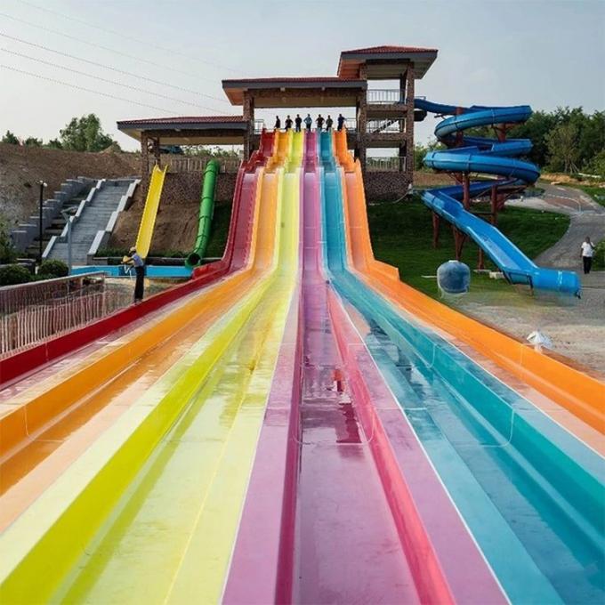 Multi Lanes Rainbow Waterslide Wavy Water Slide With Water Sprinkler ISO9001 0