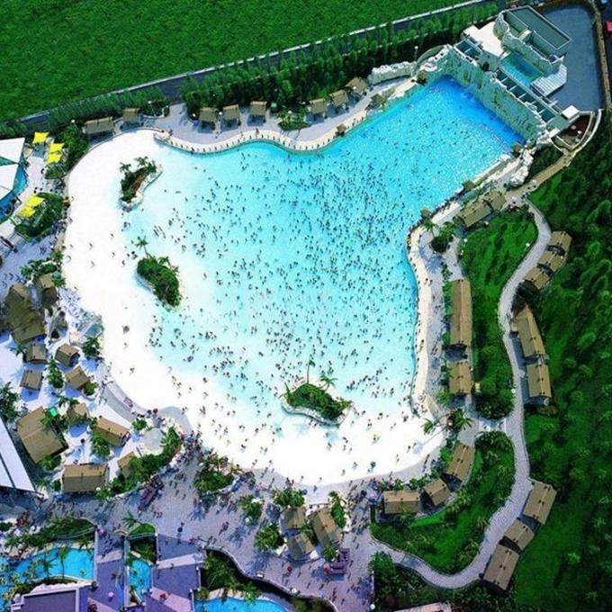 ISO9001 Certified Theme Tsunami Wave Pool Equipment For Swimming Pool 0