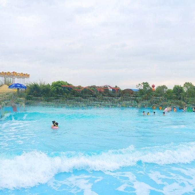 Fiberglass Water World Wave Pool Equipment Colourful Design High Durability 0