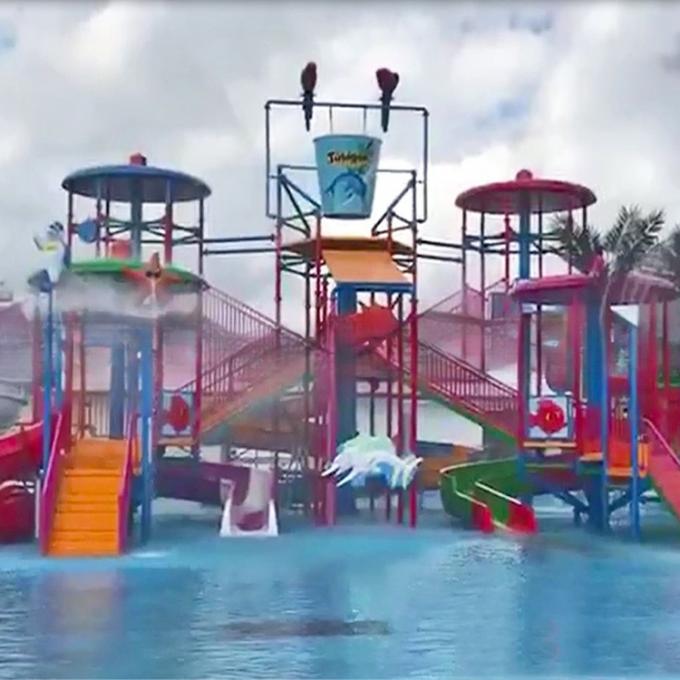 15m Height Large Splash Water Playground Fiberglass Water Play House OEM 0