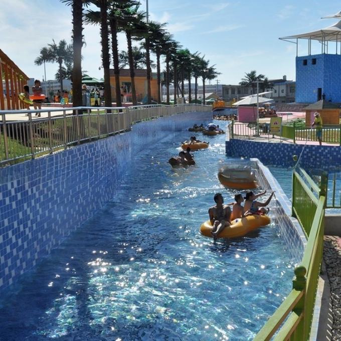 Artificial Water Park Lazy River Wave Machine Colourful Design 1
