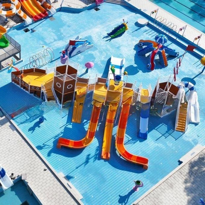 Funny  Aqua Park Equipment Pirate Ship Water Park Oxidation Resistant 0